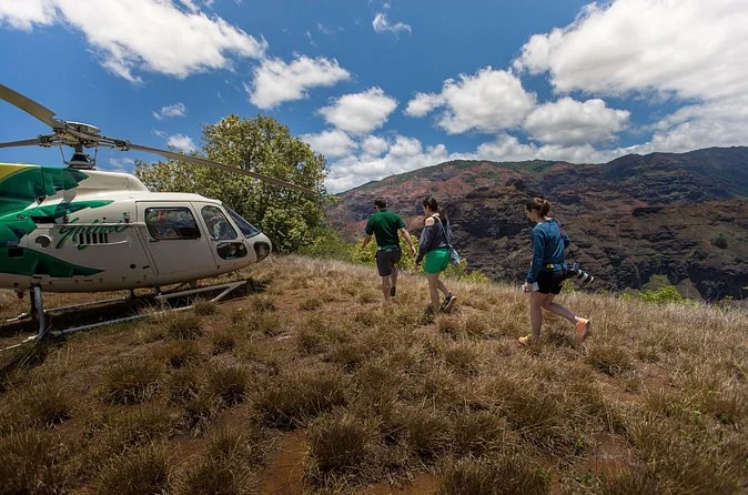 Survol en hélicoptère avec atterrissage à Olokele Canyon