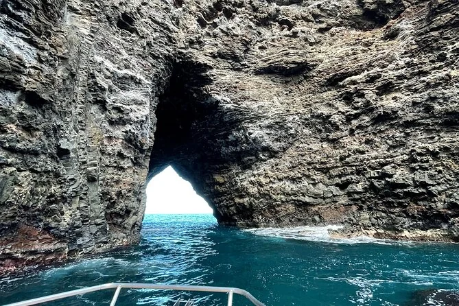 Na Pali Coast Half-Day Boat Tour